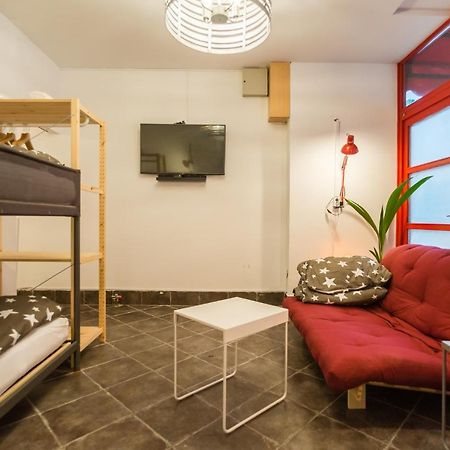 Apartma N'Poznam Ljubljana Buitenkant foto