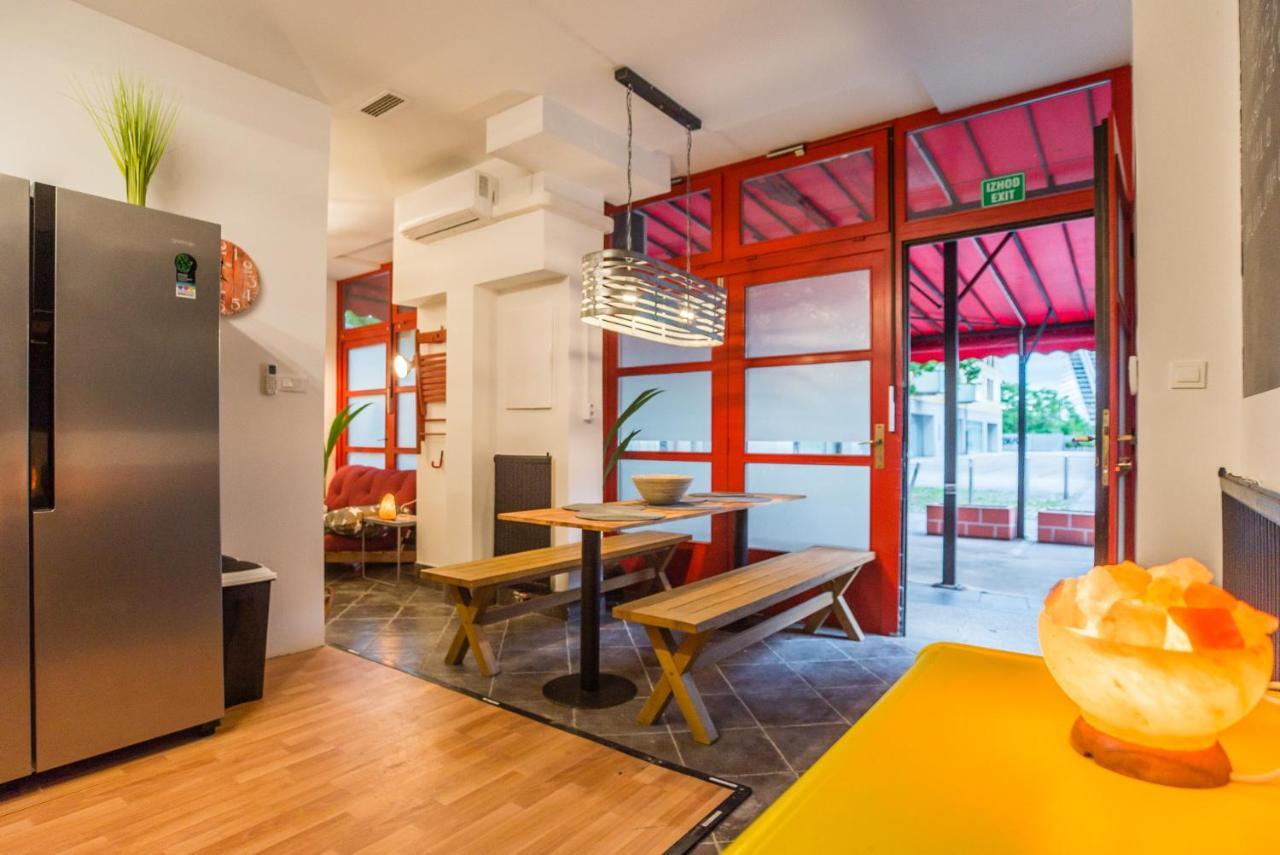 Apartma N'Poznam Ljubljana Buitenkant foto