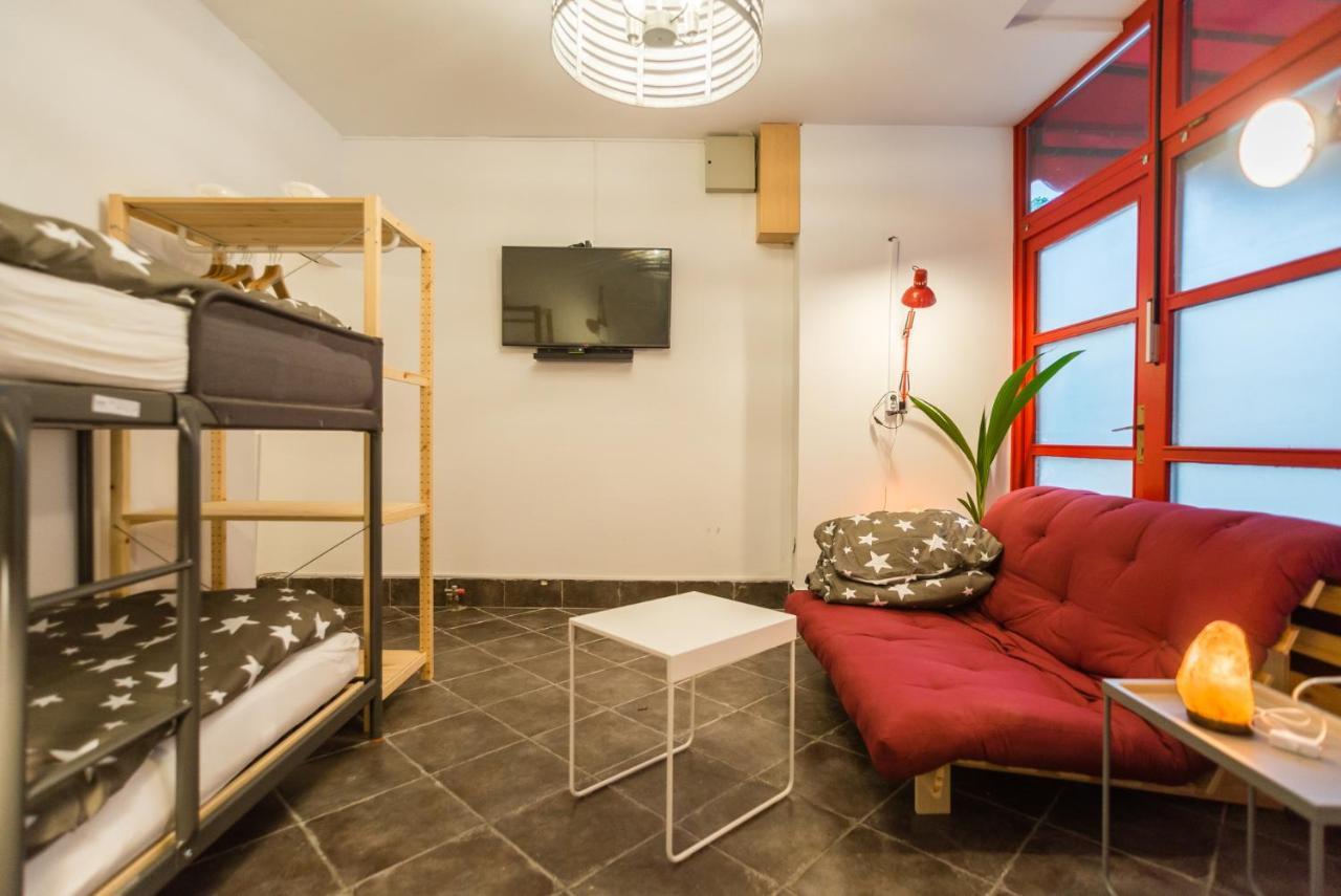 Apartma N'Poznam Ljubljana Buitenkant foto