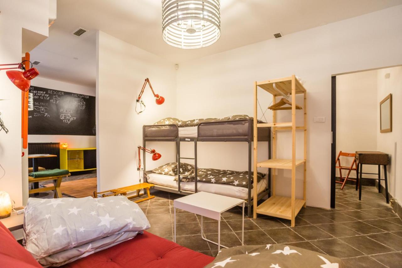 Apartma N'Poznam Ljubljana Buitenkant foto